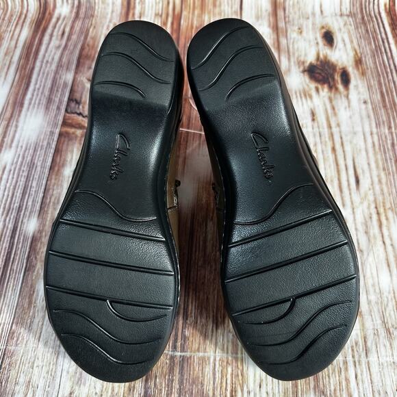 Clarks CHANNING ANN Women Size 9 Brown Leather Side Zip Wedge Heel Loafers Shoes - Picture 8 of 10